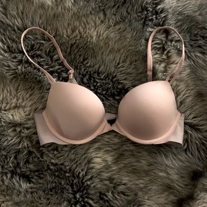 Victoria’s Secret Nude Push Up Bra